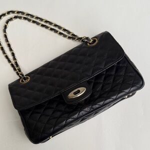Vintage Classic Quilted Black Leather Shoulder Bag with Chain Strap